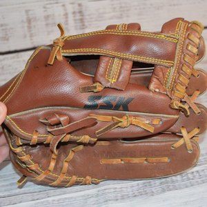SSK Baseball Glove Right Hand Throw Deep Set Pocket Winners Choice